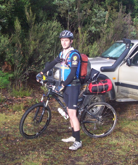 An early start from Esperance River Campsite.