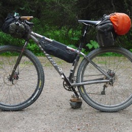 Here's my Niner EMD loaded up for a day's ride.